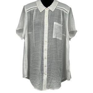 Torrid Women Plus Size 2X White Short Sleeve Button Blouse Top Lindsay NWT New